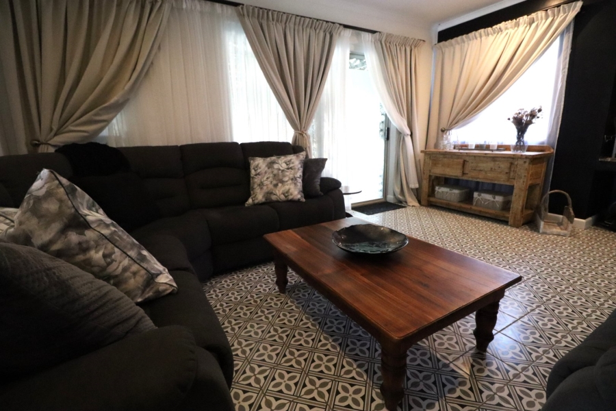 4 Bedroom Property for Sale in Sherwood Eastern Cape